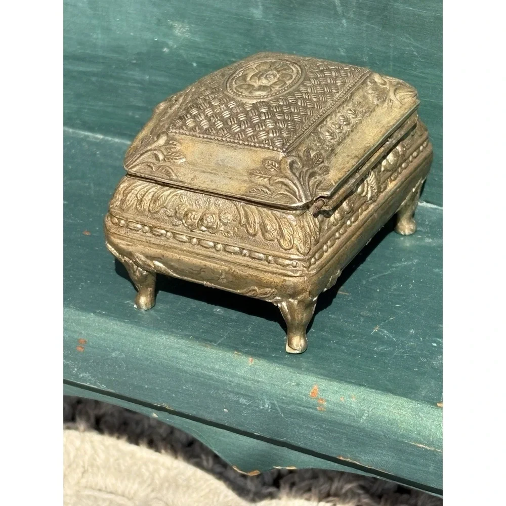 Jewelry Casket Case Trinket Box Silver Finish Footed Japan 3.25